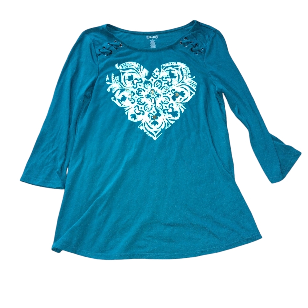 Girls 16 green 3/4 sleeve heart shirt